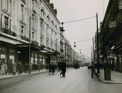 New Oxford Street, London von English Photographer